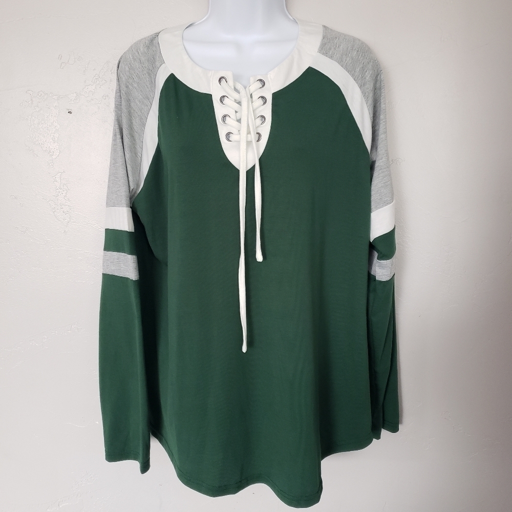Famulily XXL Long Sleeve Shirt Raglan Green Grey White Lace Up Top